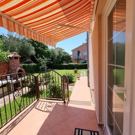 Rafael Apartment